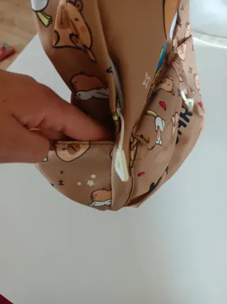 Mochila escolar Capibara con diseño de coche