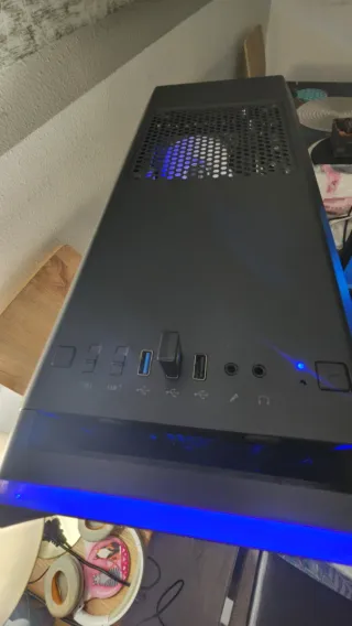 Ordenador sobremesa Negro