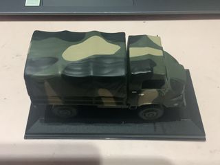 Camión Militar Simca Unic 1/43 IXO