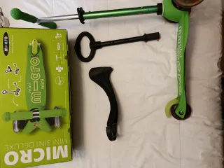 Monopatín Micro Mini Verde 3 Ruedas