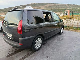 Peugeot 807 2006