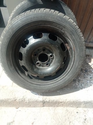 2 Ruedas de coche por 30€ las 2 de 185/55/15 de 5