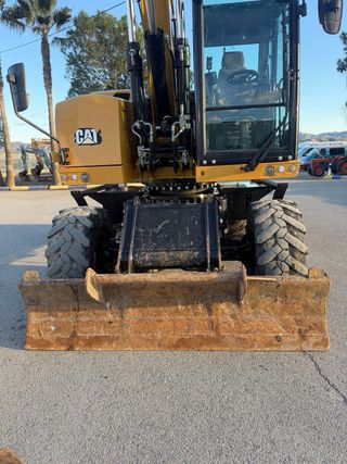 Retroexcavadora Giratoria Caterpillar M318