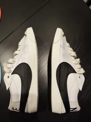 Zapatillas Nike Blazer Low '77  Blanco y Negro