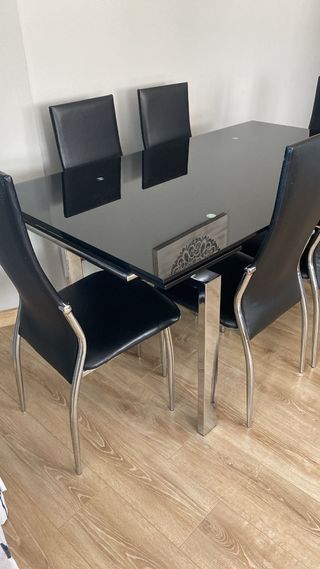 Mesa comedor cristal negro y 6 sillas