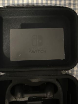 Nintendo Switch con accesorios
