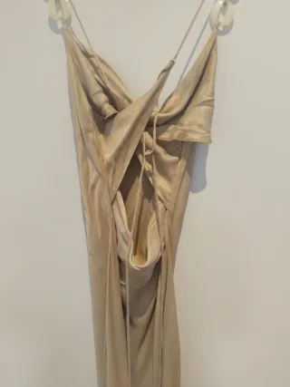 Vestido Zara Beige con Abalorios