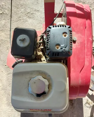 Motocultor Mollon con motor Honda GX