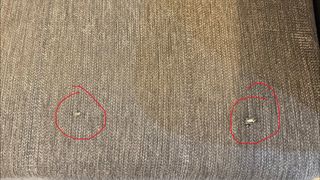 Sofá gris con almacenaje