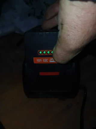 Cargador Batería 36V Li-Ion 4.0AH