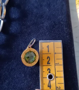 Orecchini donna dorati con pietra verde