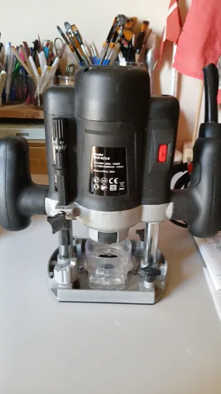 Fresadora Router M1R-KZ3-8