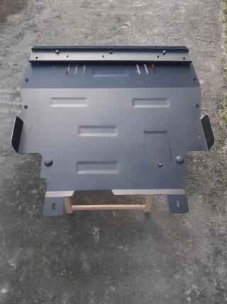 Cubre cárter metálico Ford Focus 1