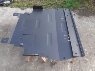 Cubre cárter metálico Ford Focus 1