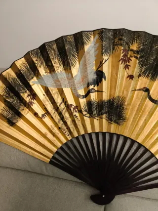 Abanico decorativo grande grullas