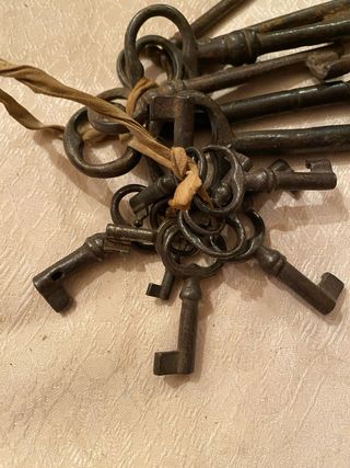 Set di chiavi antiche