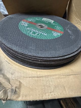 Radial/Cortadora Wacker Gasolina con 11 discos