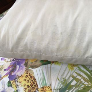 Cuscino grande bianco riempito