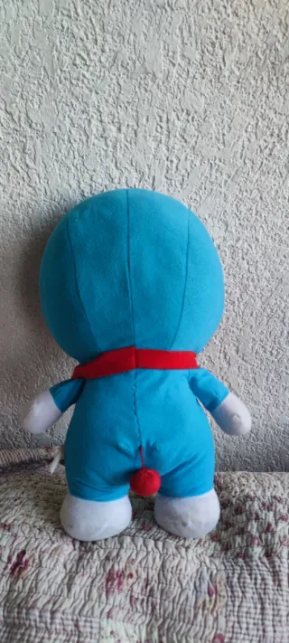 Peluche Doraemon Gato Cósmico 39x21 cm