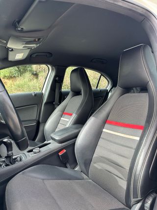 Mercedes A200 CDI 136cv 2014 • Xenon • Navegador