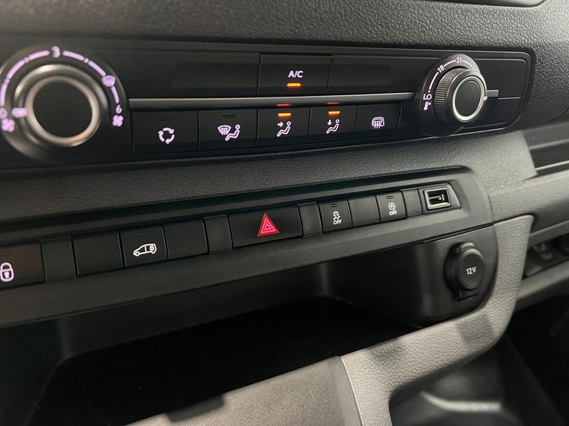 Citroën Jumpy 2020, foto 12