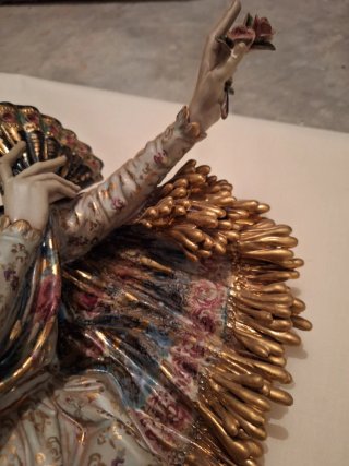 Figura de porcelana italiana Carnaval Veneciano