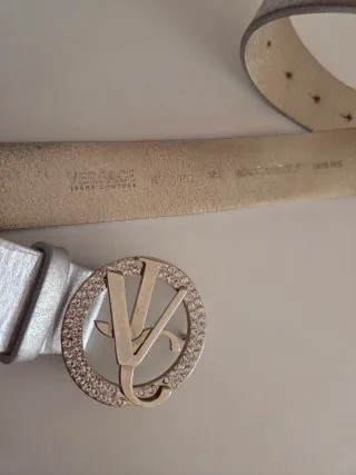 Cinturón Versace con pedrería
