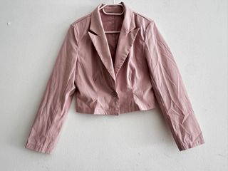 Conjunto de traje rosa