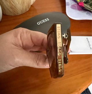 Gafas guess de sol shiny brown