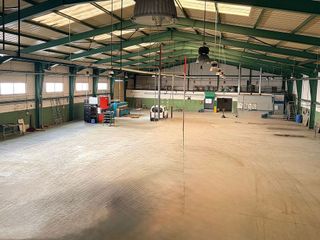 Nave industrial en alquiler en Velilla de San Antonio