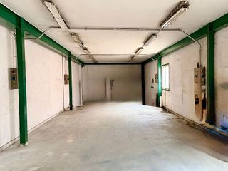Nave industrial en alquiler en Velilla de San Antonio