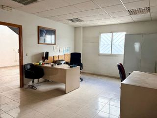 Nave industrial en alquiler en Velilla de San Antonio
