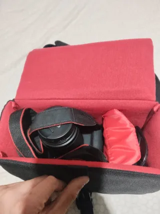 Cámara Canon EOS 4000D Negra