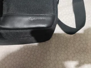 Cámara Canon EOS 4000D Negra