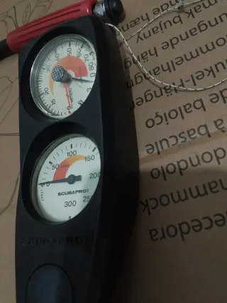 Regulador y manómetro Scubapro