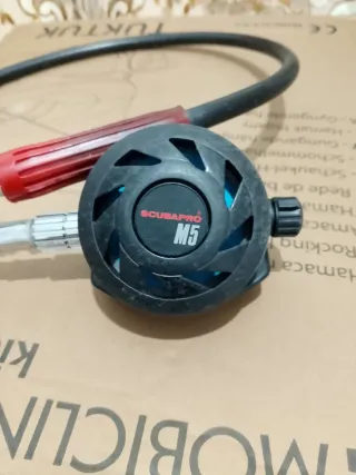 Regulador y manómetro Scubapro