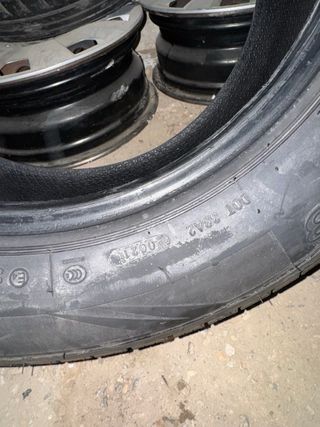 Juego 4 neumáticos 215/65 R17 99V