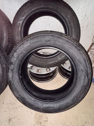 Juego 4 neumáticos 215/65 R17 99V