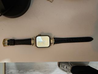 Apple Watch Series 9 GPS + Celular Oro