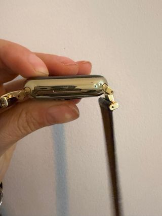 Apple Watch Series 9 GPS + Celular Oro