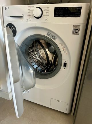 Lavadora LG 9kg Direct Drive