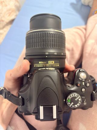 Pack Nikon D5100 + Objetivo 18-55mm + Funda