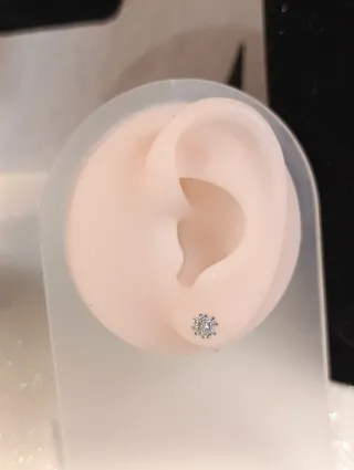 Aretes plateados de Elena Joyas con circonitas