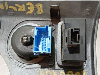 MANDO RETROVISOR CITROEN BERLINGO 9644985677