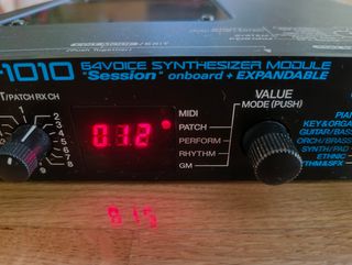 Roland JV-1010 Módulo Sintetizador