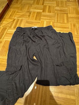 Pantalón cargo negro