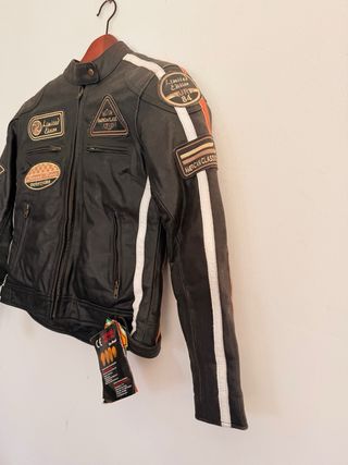 Chaqueta de moto de cuero negra
