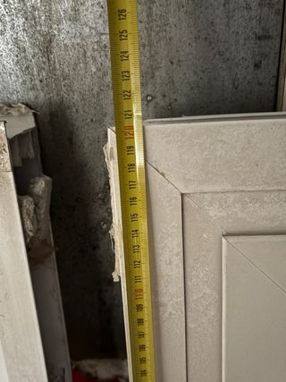 Ventana oscilobatiente aluminio blanco