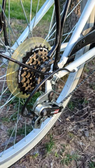 Bicicleta de paseo BH Bolero 24" - ¡Impecable!