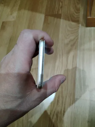 iPhone 7 A1778 Plata